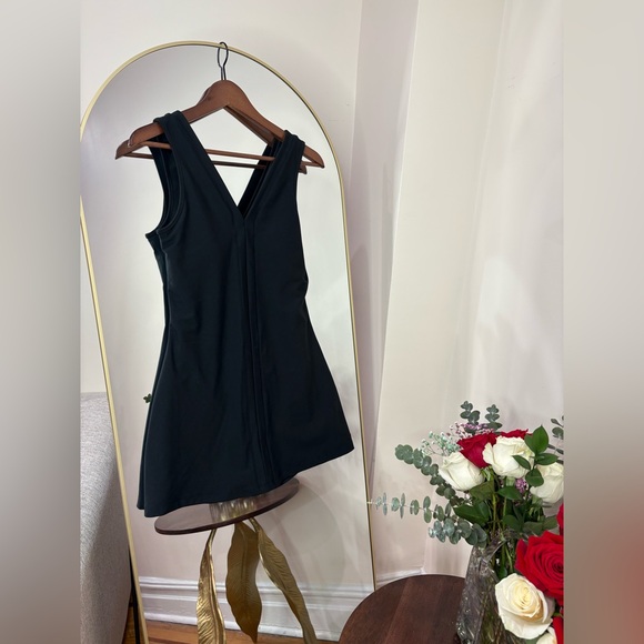 Abercrombie & Fitch Dresses & Skirts - Abercrombie  & Fitch YPB Classic Black Sleeveless V-Neck Mini Dress Skort